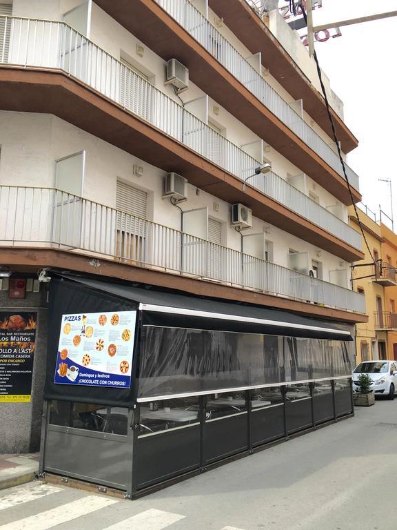 Hostal Los Manos Blanes Exterior photo